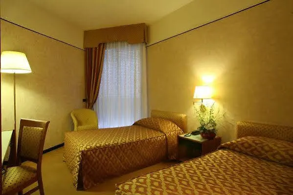 Admiral Art Hotel Rimini 4*,