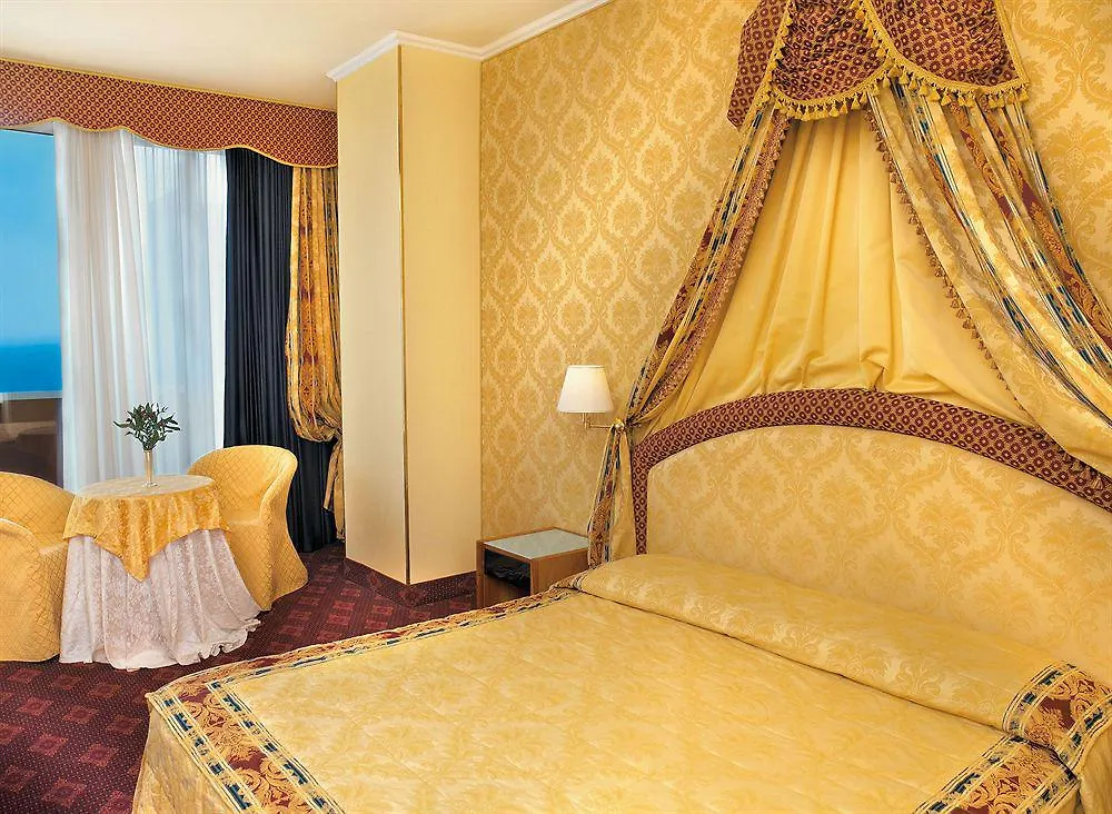 Admiral Art Hotel Rimini